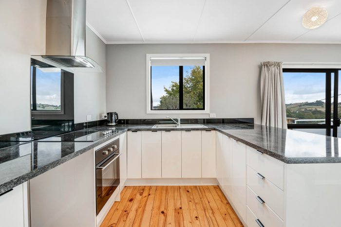 41 Foster Crescent, Snells Beach, Rodney, Auckland, 0920, New Zealand