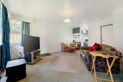 2/375 Pakuranga Road, Pakuranga Heights, Auckland, 2010, New Zealand