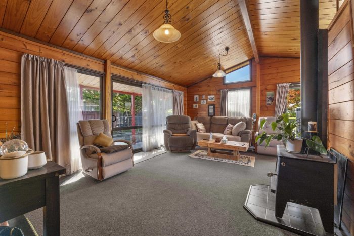 92 High Street, Eltham, South Taranaki, Taranaki, 4322, New Zealand