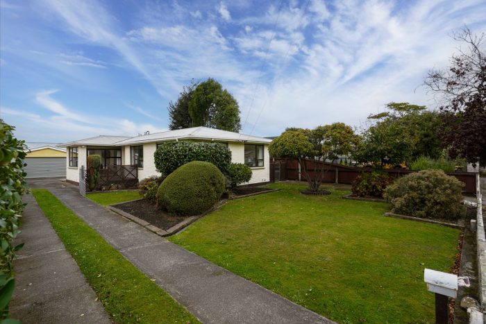 18 Aintree Street Bishopdale Christchurch City Canterbury 8051 New Zealand