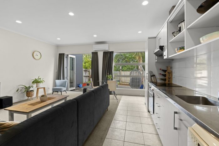 6/38 Maratahu Street Westown New Plymouth Taranaki 4310 New Zealand