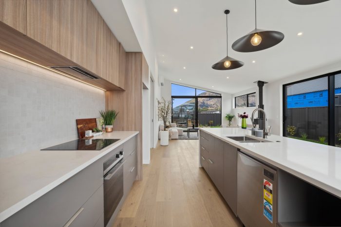 7 Mason Street, Wanaka, Otago, 9305, New Zealand