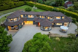 35 Eucalyptus Way Nikau Valley Paraparaumu Kapiti Coast Wellington 5032 New Zealand