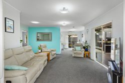 24 Millstream Drive, Henderson, Waitakere City, Auckland, 0610, New Zealand
