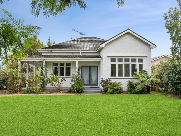61 Motupipi Street Tākaka Tasman Nelson / Tasman 7110 New Zealand