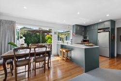 916B River Road Queenwood Hamilton Waikato 3210 New Zealand