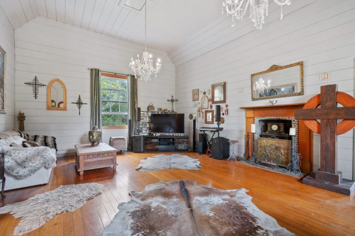 305 Whananaki North Road, Opuawhanga Whangarei Northland 0181 New Zealand
