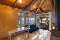 84 Hunterville Road, Orapiu, Waiheke Island, Auckland, 1971, New Zealand