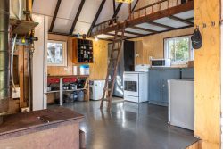 84 Hunterville Road, Orapiu, Waiheke Island, Auckland, 1971, New Zealand