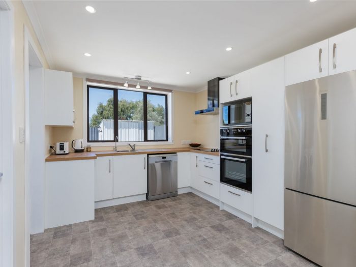 11 Studholme Street, Waimate, Canterbury, 7924, New Zealand