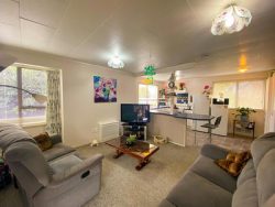 12 Sunbelt Crescent Takaka Tasman Nelson / Tasman 7110 New Zealand