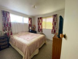 12 Sunbelt Crescent Takaka Tasman Nelson / Tasman 7110 New Zealand