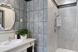 90 Iranui Road, Inner Kaiti, Gisborne, 4010, New Zealand