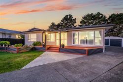 14 Wetherby Grove, Wainuiomata, Lower Hutt, Wellington, 5014, New Zealand