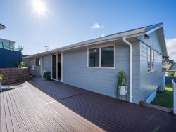 24A Hiwi Crescent, Titahi Bay, Porirua, Wellington, 5022, New Zealand
