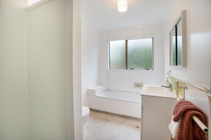 4A Makatote Grove, Churton Park, Wellington, 6037, New Zealand