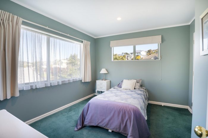 18 Amesbury Drive, Churton Park, Wellington, 6037, New Zealand