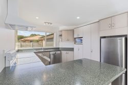 112B Govett Avenue, Frankleigh Park, New Plymouth, Taranaki, 4310, New Zealand