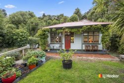 2 Bacon Street, Broad Bay, Dunedin, Otago, 9014, New Zealand