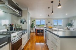 8 Blue Gum Drive, Warkworth, Rodney, Auckland, 0981, New Zealand