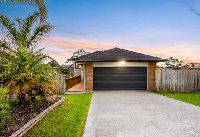 45 Bradnor Meadows Drive, Swanson, Waitakere City, Auckland, 0612, New Zealand