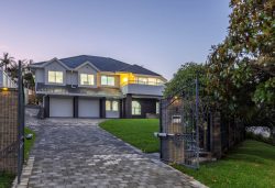 2 Bragato Place, Chatswood, North Shore City, Auckland, 0626, New Zealand