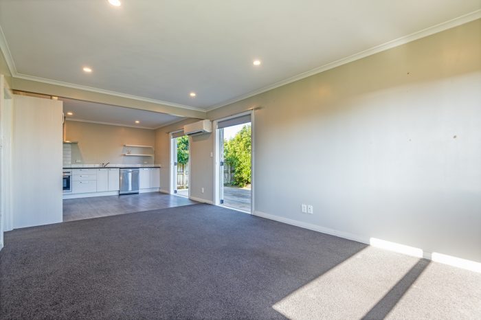 2 Charles Street, Feilding, Manawatu, Manawatu / Whanganui, 4702, New Zealand