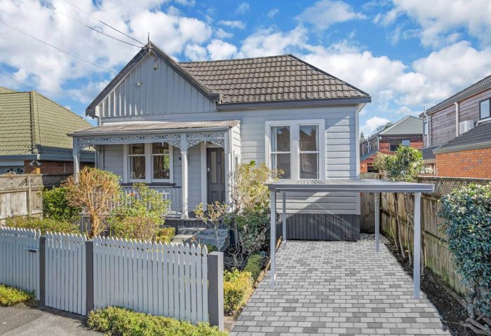 30 Cornwall Park Avenue, Epsom, Auckland, 1051, New Zealand