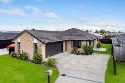 25 Fearnley Grove, Pyes Pa, Tauranga, Bay Of Plenty, 3112, New Zealand
