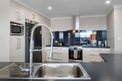 28 Garvan Glen, Pyes Pa, Tauranga, Bay Of Plenty, 3112, New Zealand