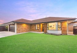 8 Glen Osborne Terrace, Flat Bush, Manukau City, Auckland, 2019, New Zealand