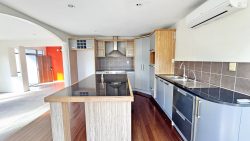 17E Balmain Road, Chatswood, North Shore City, Auckland, 0626, New Zealand