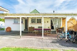 88 Atkinson Avenue, Otaki Beach, Kapiti Coast, Wellington, 5512, New Zealand