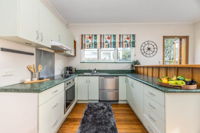 18 Kurahaupo Street, Orakei, Auckland, 1071, New Zealand