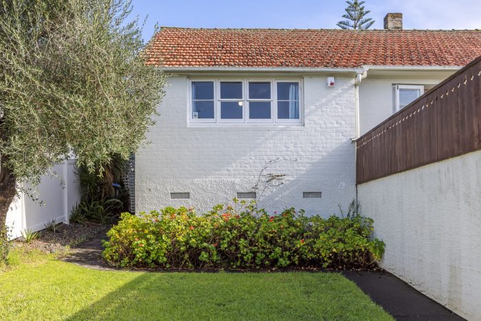 18 Kurahaupo Street, Orakei, Auckland, 1071, New Zealand