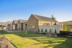 7 Kyeburn Street, Wanaka, Otago, 9305, New Zealand