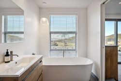 7 Kyeburn Street, Wanaka, Otago, 9305, New Zealand