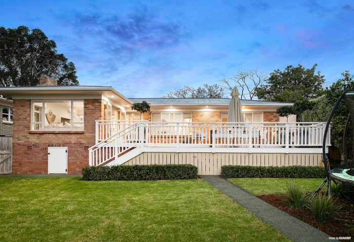 11 Laurelwood Avenue, Pukekohe, Franklin, Auckland, 2120, New Zealand