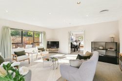 11A Roy Street, Tawa, Wellington, 5028, New Zealand