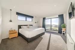 13 Manapouri Lane, Aotea, Porirua, Wellington, 5024, New Zealand