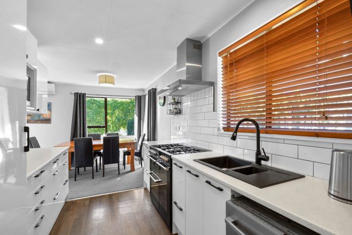 4 Ward Place, Marfell, New Plymouth, Taranaki, 4310, New Zealand
