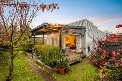 1 Nicolas Avenue, Glen Eden, Waitakere City, Auckland, 0602, New Zealand