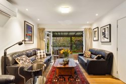 1 Nicolas Avenue, Glen Eden, Waitakere City, Auckland, 0602, New Zealand