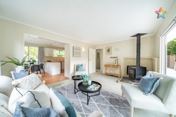 102 Pinehaven Road, Pinehaven, Upper Hutt, Wellington, 5019, New Zealand