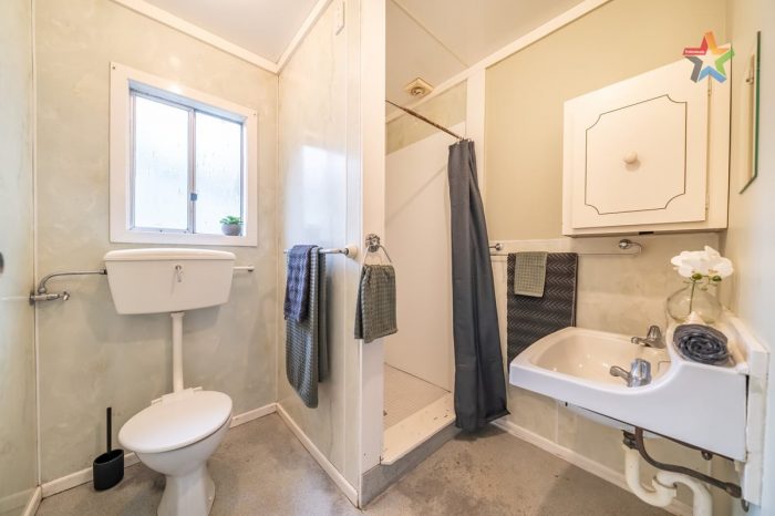 102 Pinehaven Road, Pinehaven, Upper Hutt, Wellington, 5019, New Zealand