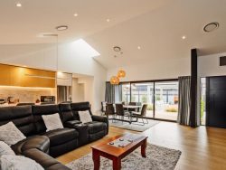 51 Price Street, Grasmere, Invercargill, Southland, 9810, New Zealand