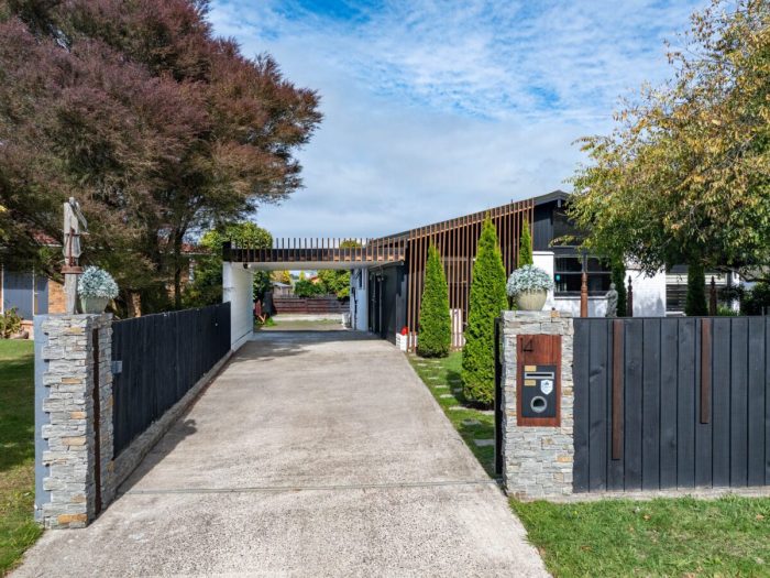 14 Ridgeway Place, Glenview, Hamilton, Waikato, 3206, New Zealand