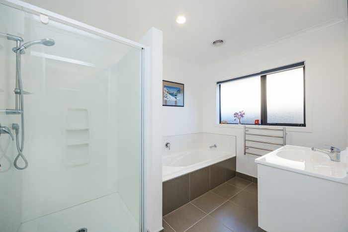 12 Ron Place, Fitzherbert, Palmerston North, Manawatu / Whanganui, 4410, New Zealand