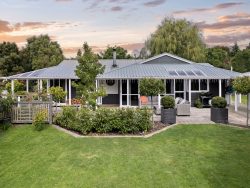55 Thomas Street, Waikouaiti, Dunedin, Otago, 9510, New Zealand
