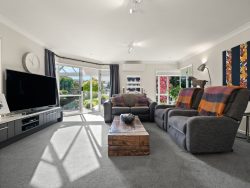 55 Thomas Street, Waikouaiti, Dunedin, Otago, 9510, New Zealand